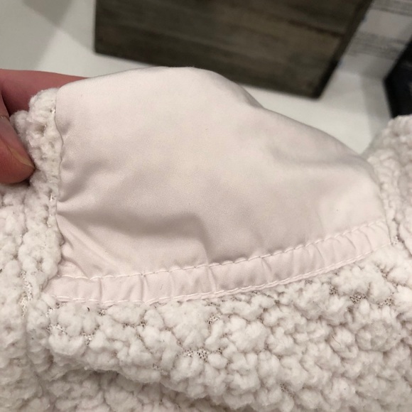 Warm, soft and cozy jacket . One spot on pocket . - Picture 8 of 16